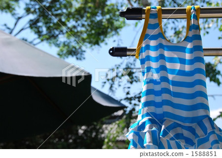 洗泳衣 洗泳衣 1588851