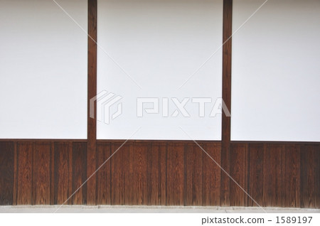 Townhouse fence 1589197
