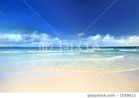 Miyakojima / sandy beach 1589615