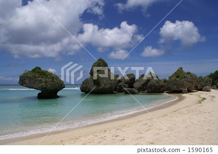 Beach in the southern country Beach in the southern country 1590165
