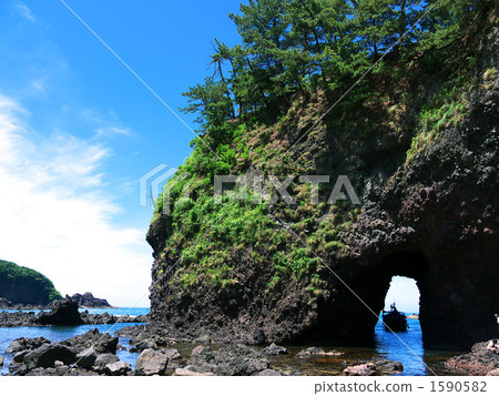 Gumi gate (distant view) 1590582