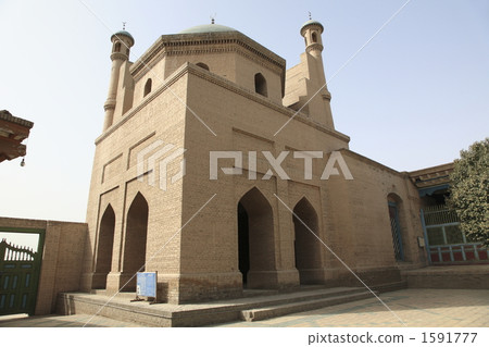 Warehouse Temple 1591777