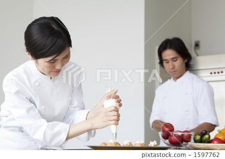 Chefs and men 1597762