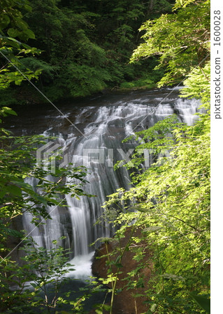 At Eniwa Hakusen Waterfall 1600028