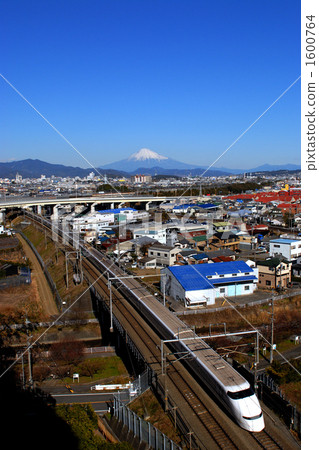 Shinkansen and Mt. Fuji 1600764