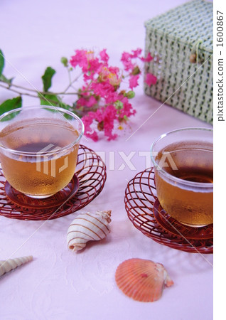 Slurry and barley tea 1600867