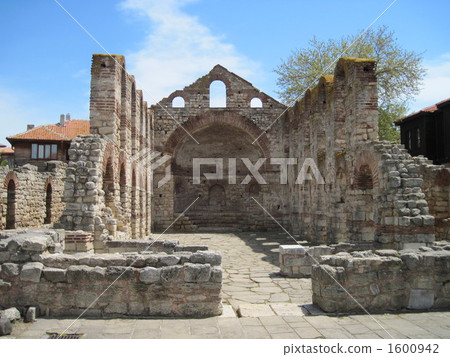 The city quietly leaving the old days in the Black Sea The city quietly leaving the old days in the Black Sea 1600942