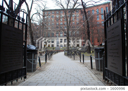 Boston Cemetery 1600996