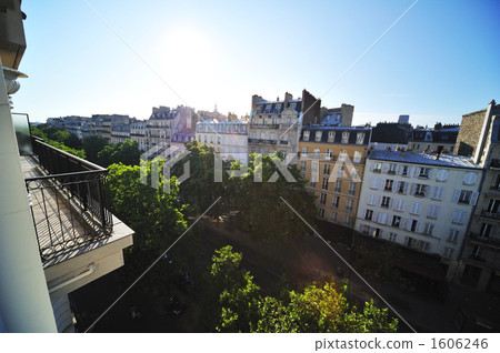 The streets of Paris The streets of Paris 1606246