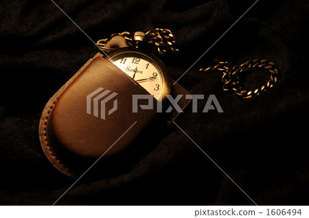 pocket watch, indoor, black background 1606494