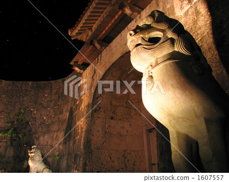 Shuri Castle Welcome gate 's reliable shisa 1607557