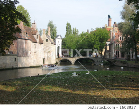 Kawanobe公園 1608927