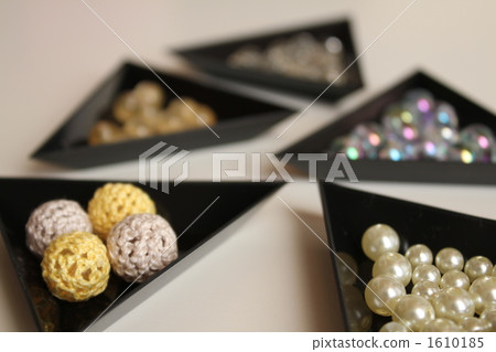 Beads Beads 1610185