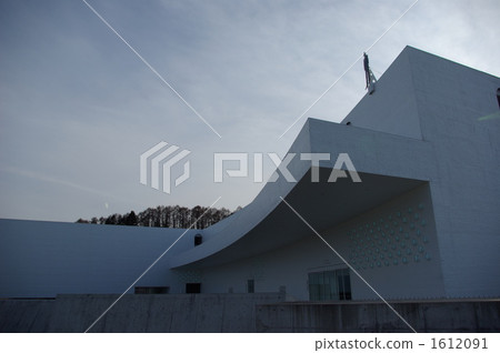 青森縣立美術館 1612091