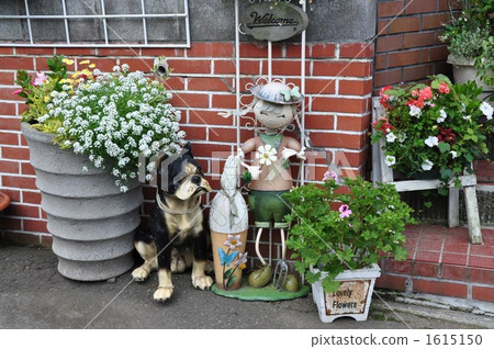 Gardening at the entrance Gardening at the entrance 1615150