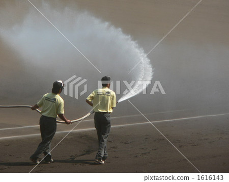 Ground maintenance of Koshien stadium Ground maintenance of Koshien stadium 1616143