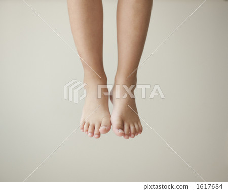 bare feet, barefoot, feet 1617684