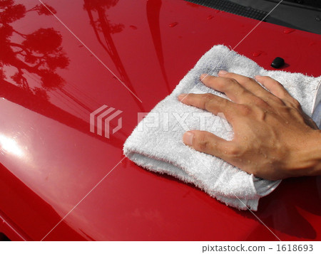 Wipe up after car wash 1618693