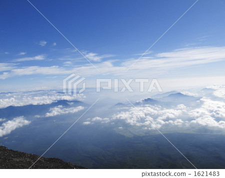 雲層之上 頂部 頂峰 1621483
