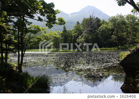 Two lakes of Lake Shiretoko in the summer and Rausu 1626408