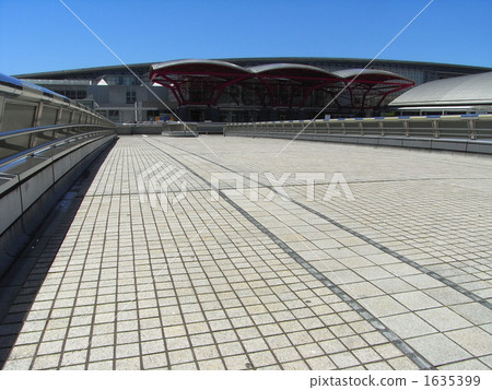 Makuhari Messe International Exhibition Hall 1635399