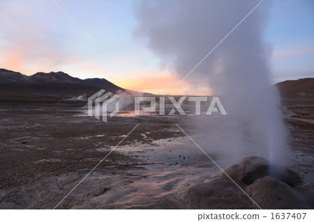 Tatio geysers 1637407