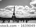 Eiffel Tower Black and White 1639049