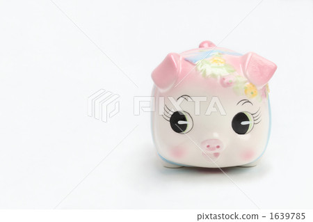 Piggy bank front 1639785