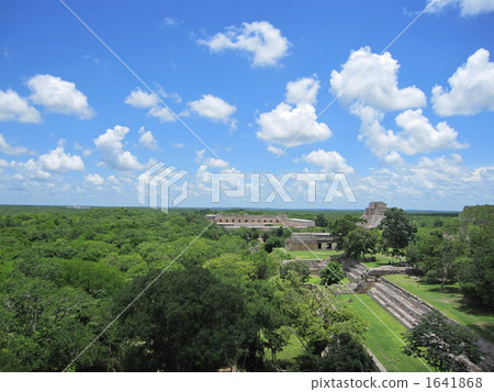 烏斯馬爾仍然存在 1641868