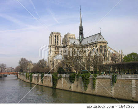 Notre Dame in Paris 1642593