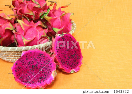 Dragon fruit Dragon fruit 1643822