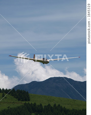 “高原的滑翔機”⑥著陸飛機著陸姿勢藍色的藍天 1645319