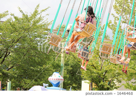 Rotating swing 1646468