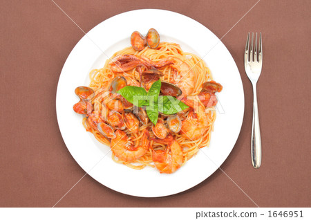 Italian pasta, seafood tomato sauce Pescatore 1646951