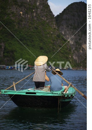 一條小船去水生活村莊 1648235
