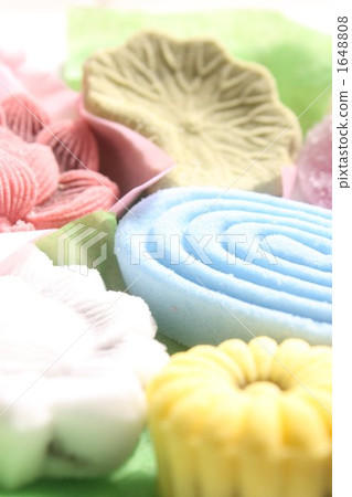 rakugan, offering, wagashi 1648808