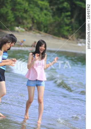 波浪彎曲的女孩 波浪彎曲的女孩 1649742