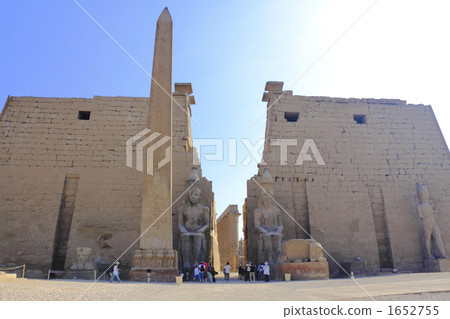 Temple of Luxor: 1st tower 1652755