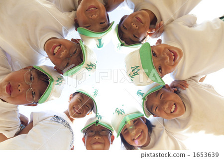 Children who have scrum 1653639