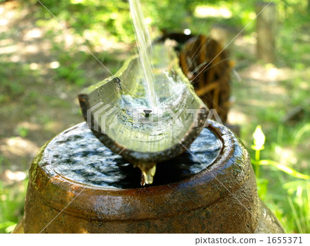 Water flow　 1655371