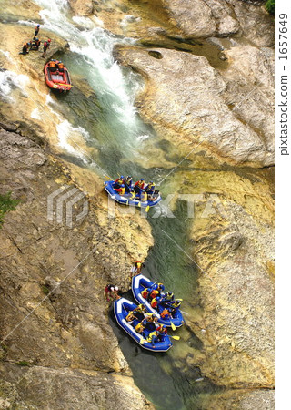 Roughing of the rocky place 1657649