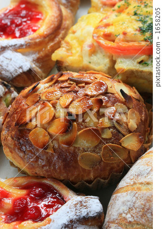 Bread  1658205