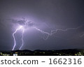 lightning  1662316