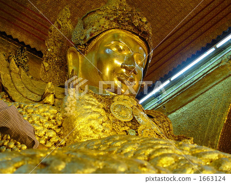 Mahamni Pagoda（曼德勒/緬甸）的大佛 1663124