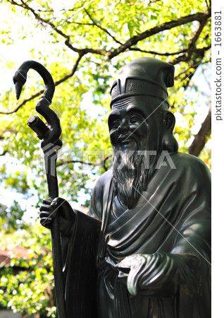 Osaka Seven Lucky Shinto Shrine Oguro statue 1663881