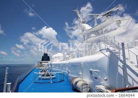 Asuka II in the Indian Ocean 1664044