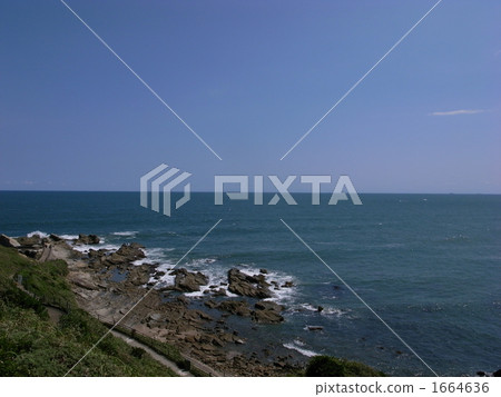 water's edge, horizon, blue sky 1664636