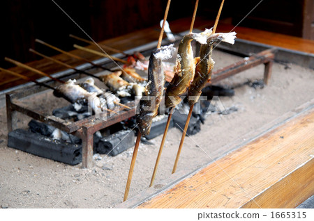Salt-grilled sweetfish baked in the hearth, seasonal festival in early summer 1665315
