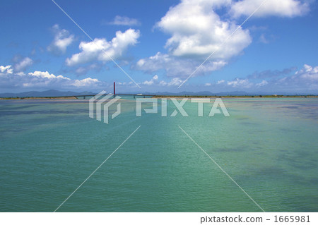 Underwater road 1665981