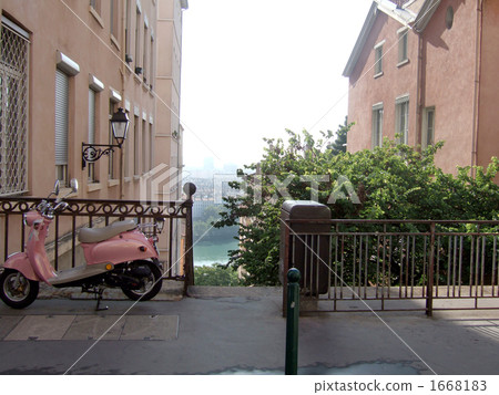 The streets of Lyon The streets of Lyon 1668183